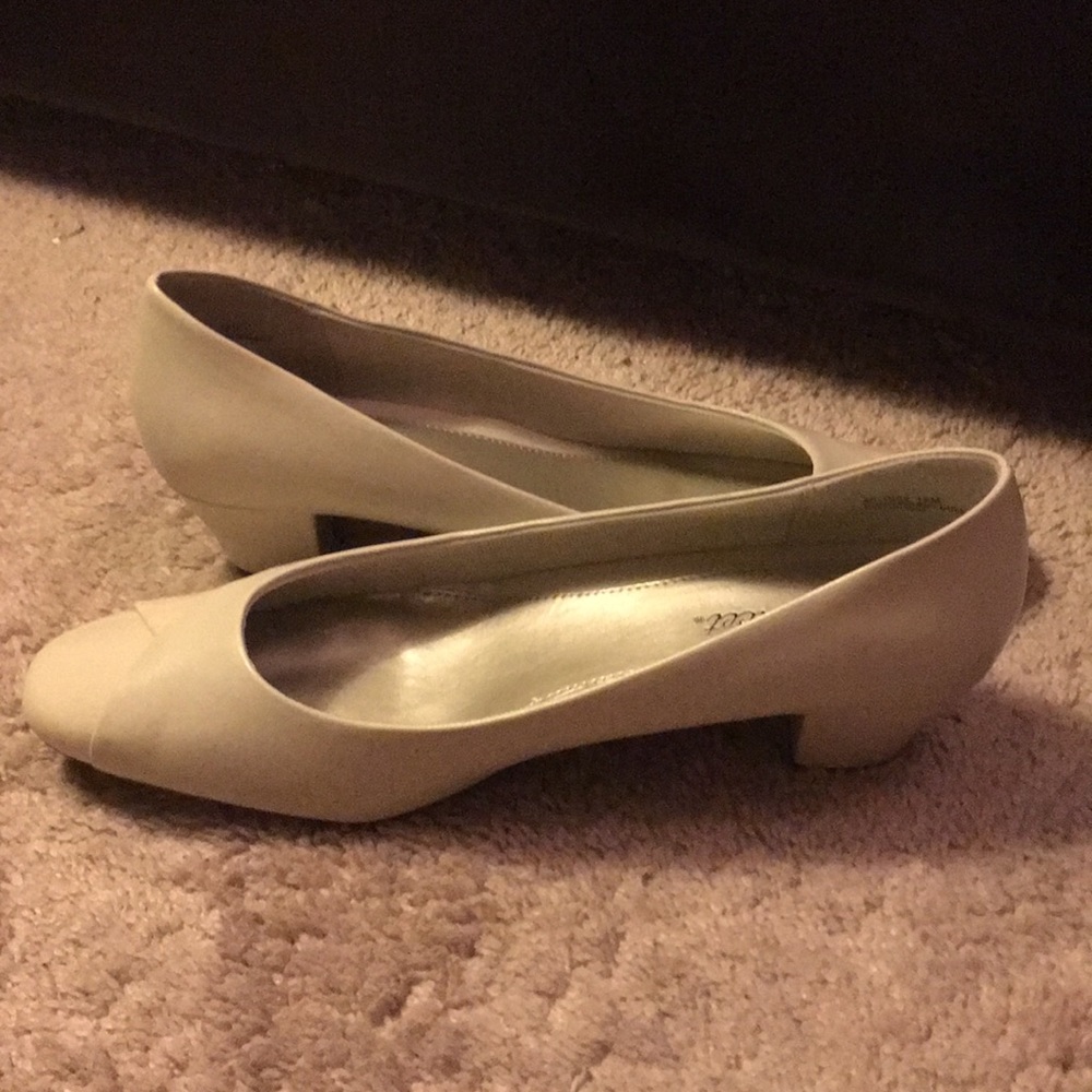 Women’s shoes